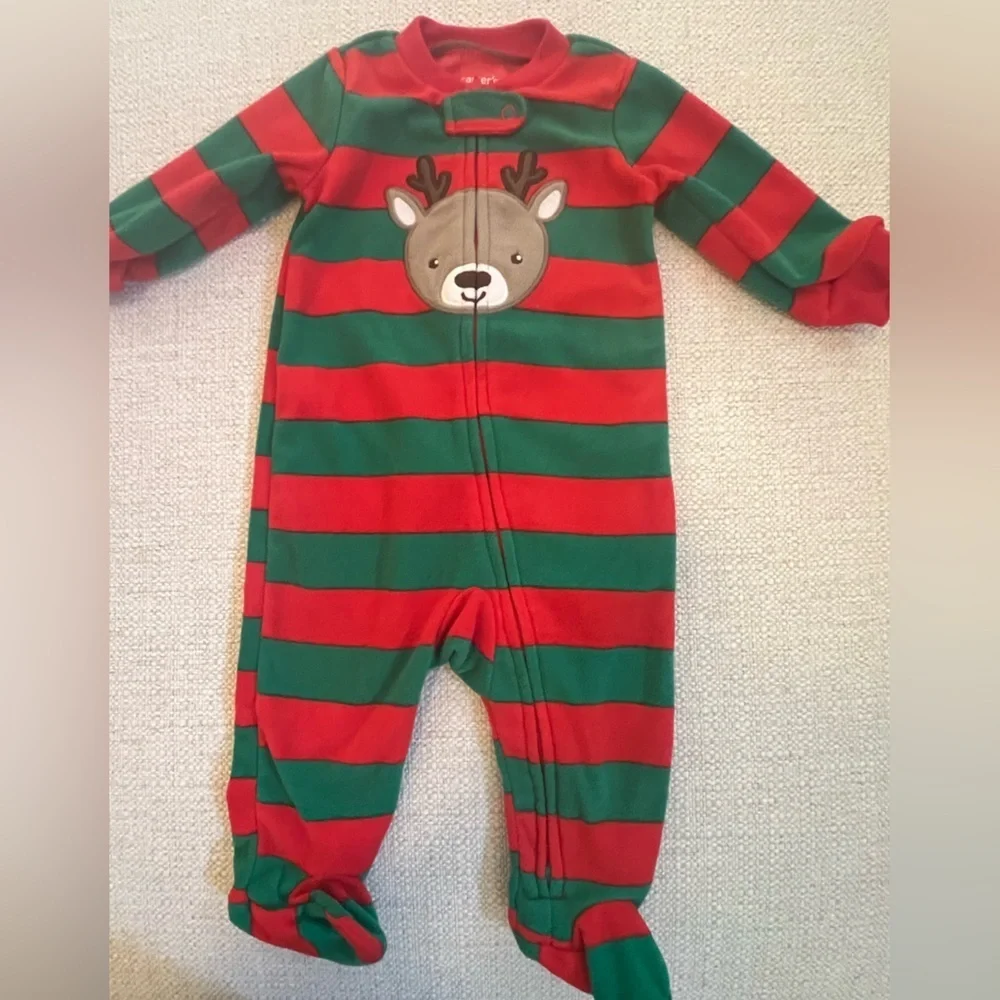 CARTER’S XMAS REINDEER FLEECE BABY SLEEPER. 6 MONTHS